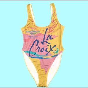 ISO public space La Croix swimsuit!
